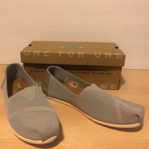 * TOMS Women's Classic Drizzle Flat, Size 7 *